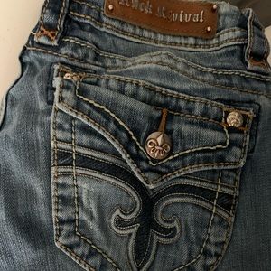 Rock revival jeans💙